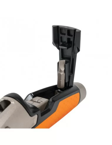 CarbonMax universalus dažytojo peilis, Fiskars