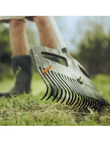 Grėblys lapams Xact XXL 615mm, Fiskars